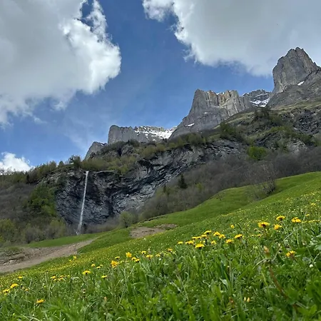 Moderne Et Spacieux Avec 2 Belles Terrasses Vu Sur Montagne Leukerbad
