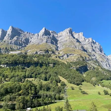 Moderne Et Spacieux Avec 2 Belles Terrasses Vu Sur Montagne Апартаменты *